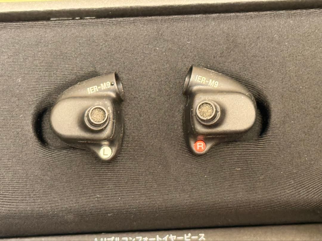 SONY 密閉型インイヤーヘッドホン IER-M9