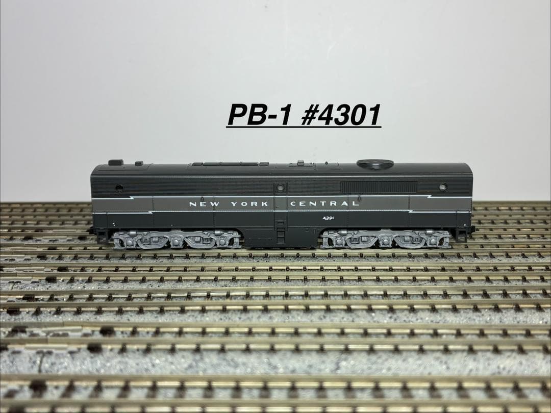 ALCO社 PA-1&PB-2 旅客用大型ディーゼル機関車 2両セット