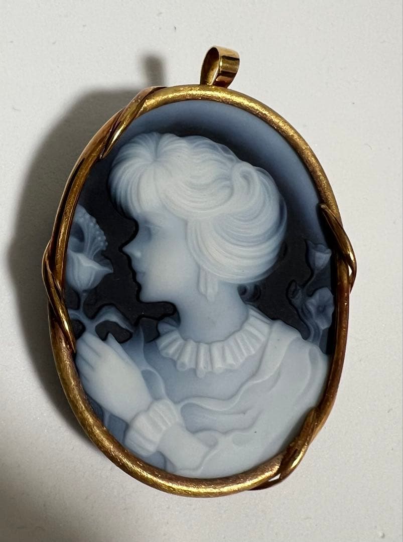 カメオペンダントの ペンダント K18