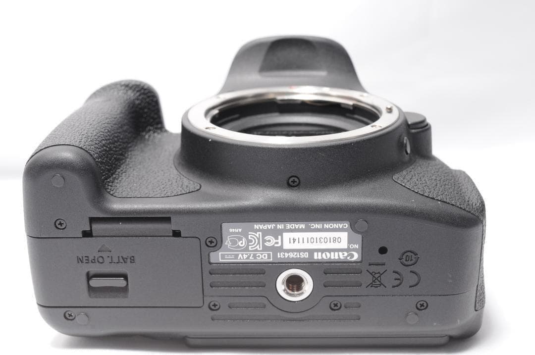 ✨Canon Kiss X7i✨ショット数少❣️スマホ転送❣️自撮り❣️高機能❣️美品❣️