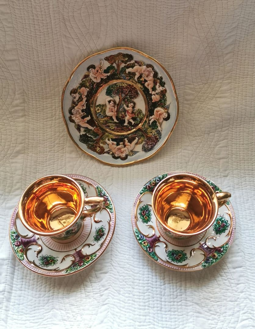 アンティーク カポディモンティ 手描手彩色 天使ティーカップ２客セット