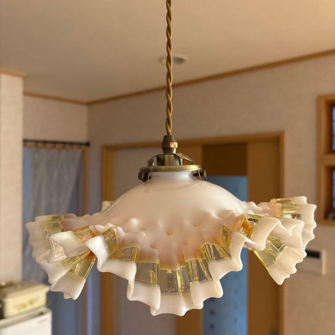 フランス アンティーク ガラスランプシェード　ヴァセリンガラス