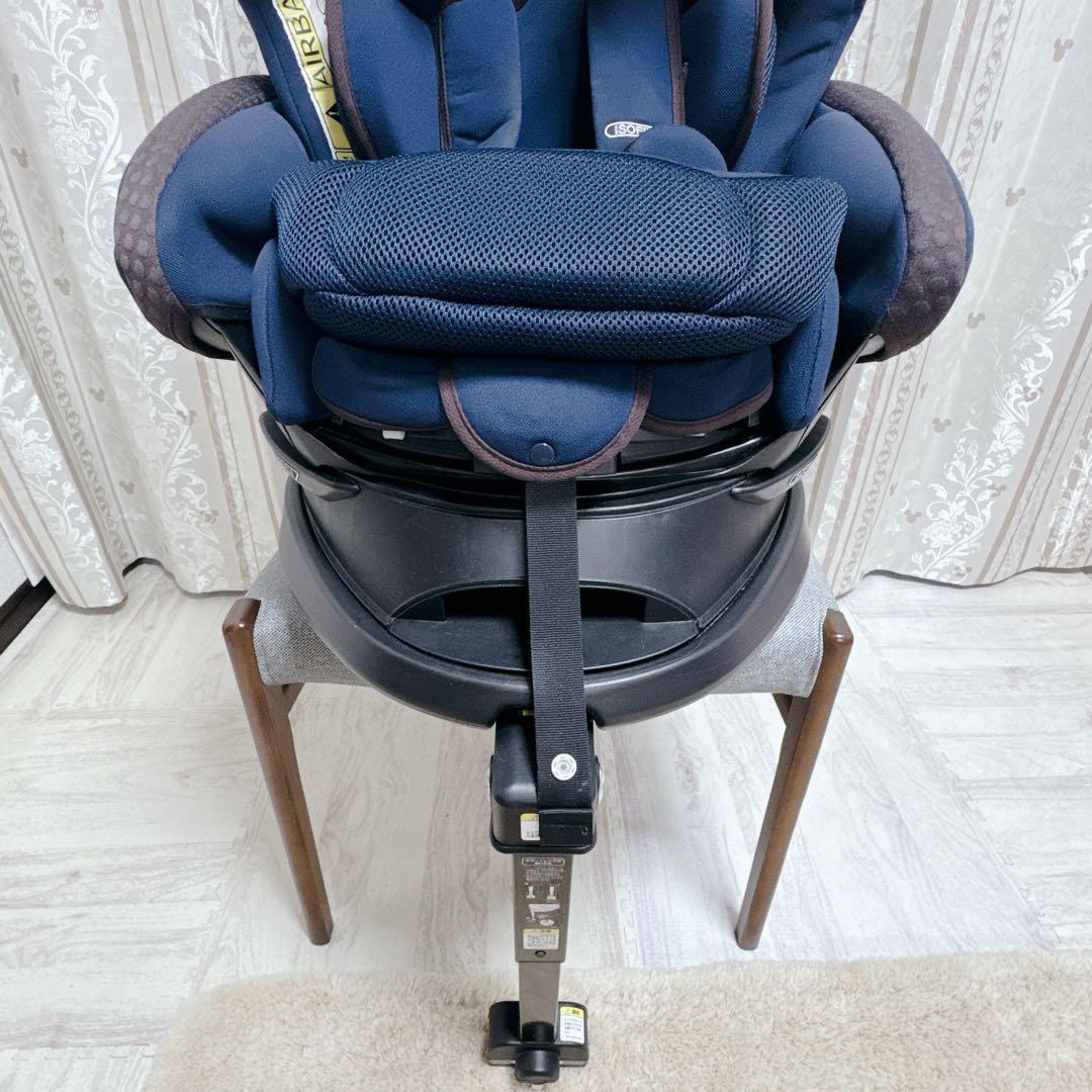 【美品】ISOFIX アップリカ チャイルドシート フラディアグロウ ネイビー