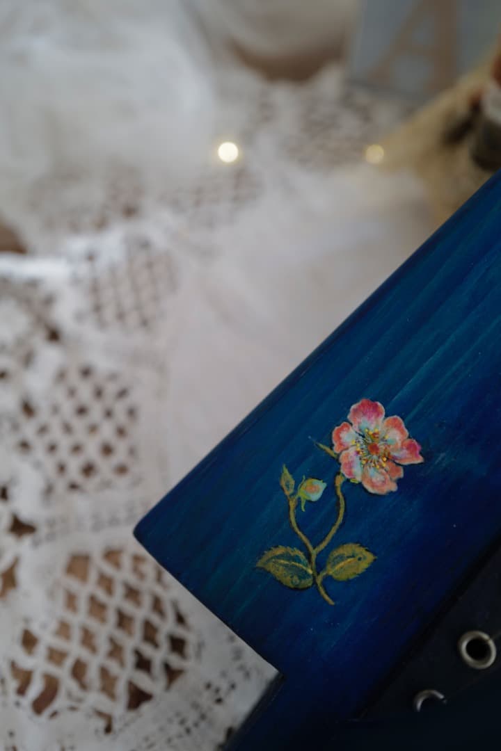 金属弦アイリッシュハープ ユニコーンと野薔薇