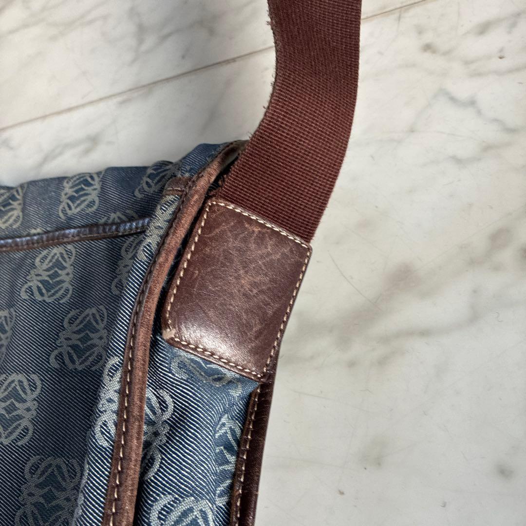 ブルー系チェック柄ショルダーバッグ