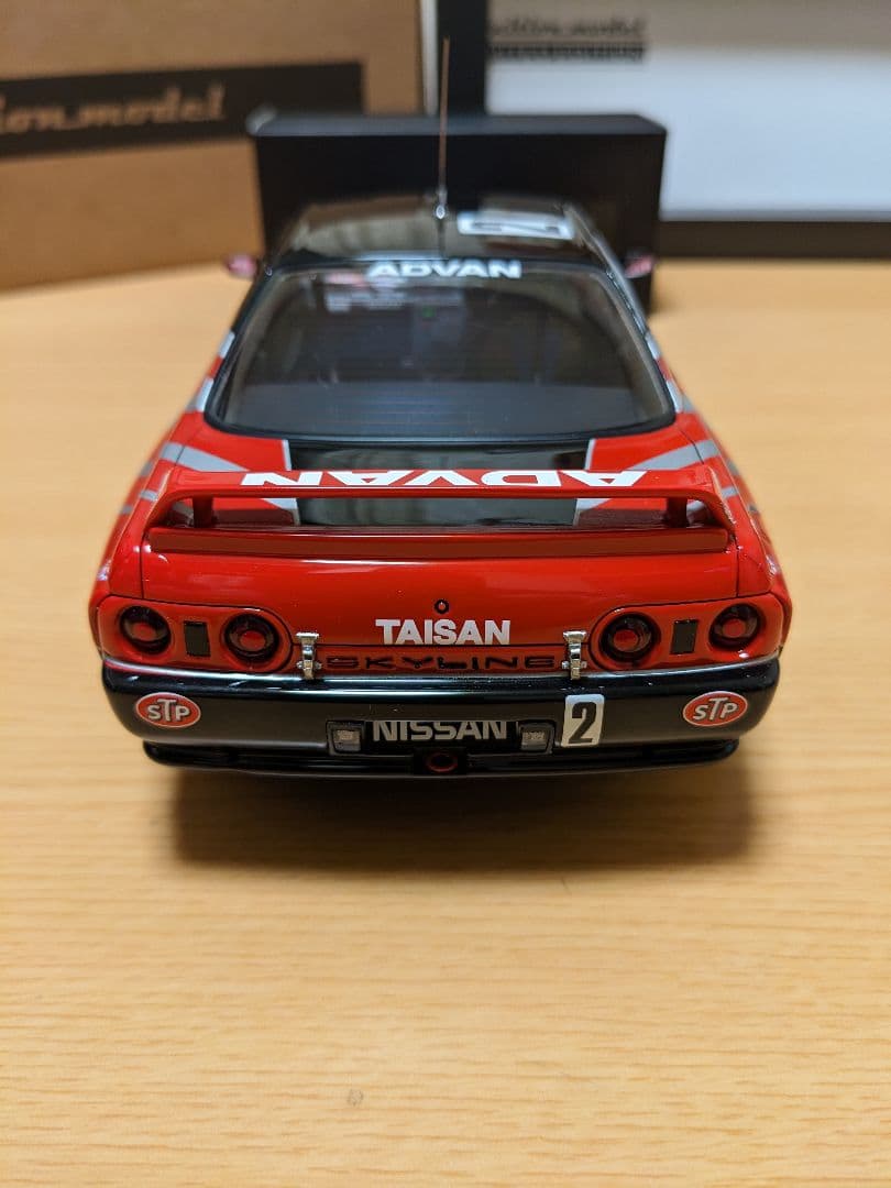 イグニッションモデル1/18　STP タイサン GT-R 1992 JTC