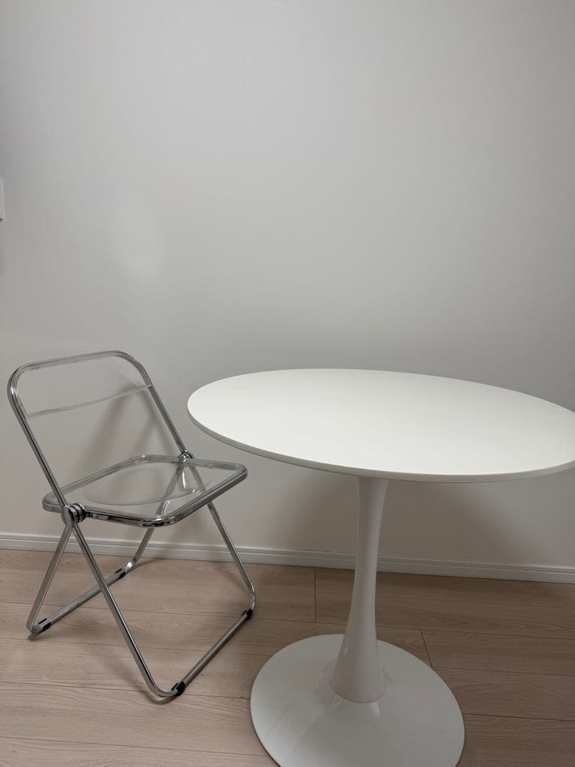 【東京】【送料込み】ホワイト　丸テーブル　韓国　インテリア