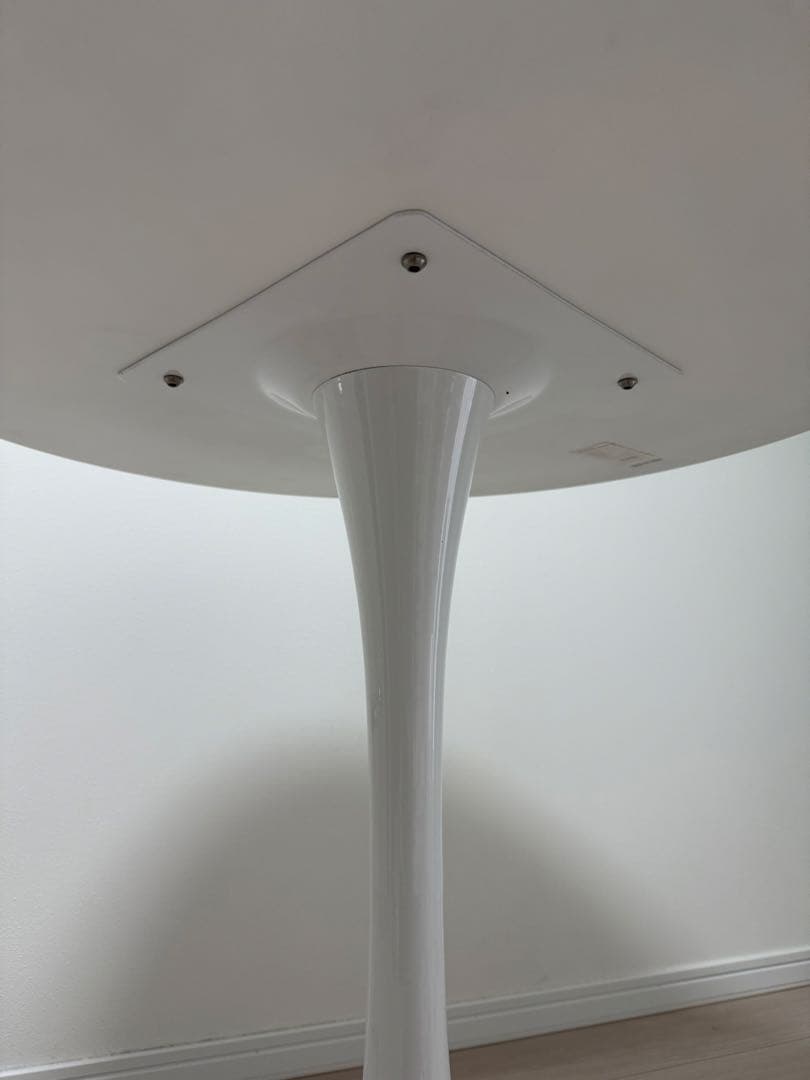 【東京】【送料込み】ホワイト　丸テーブル　韓国　インテリア