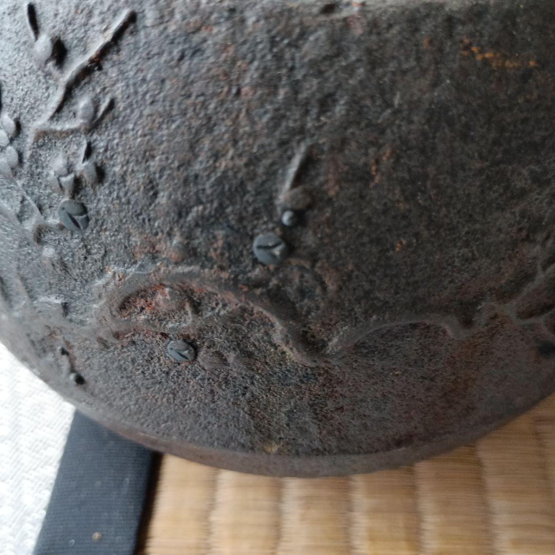 鋳鉄製 鉄瓶 彫刻付き