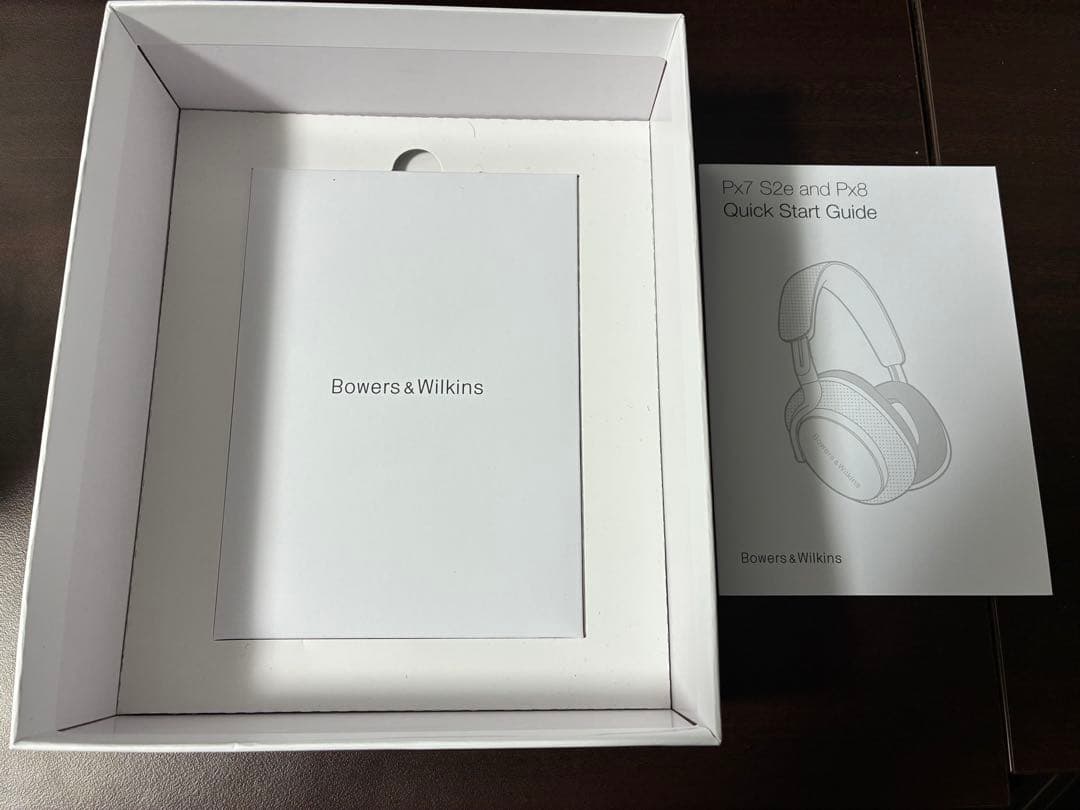 Bowers & Wilkins Px8 ワイヤレスヘッドフォン