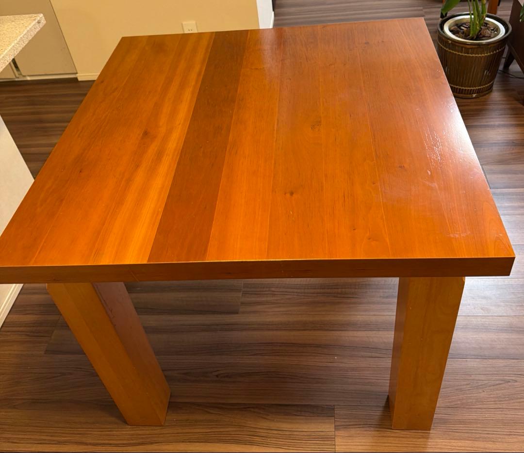 ダイニングテーブル　モーダエンカーサ　テーブル