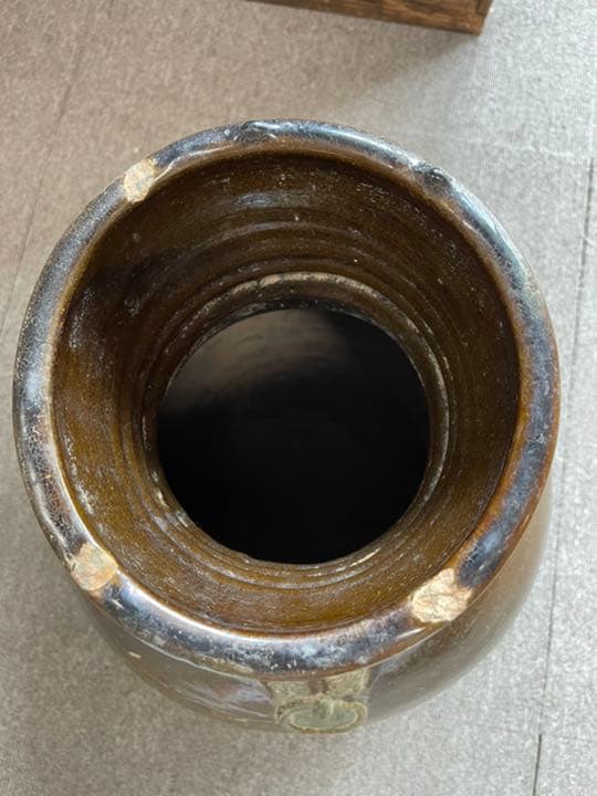 漢代褐釉壺