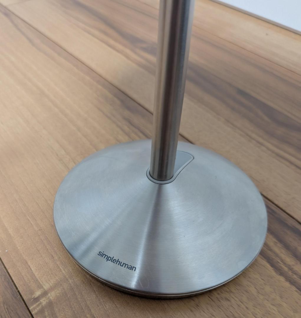 20日迄セール価格 SimpleHuman 拡大ミラーライトセンサー付き　K