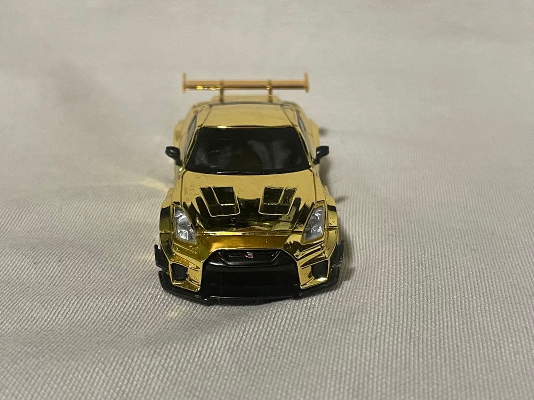 MINI GT NISSAN 35GT-RR Ver.2 ゴールドシリーズ