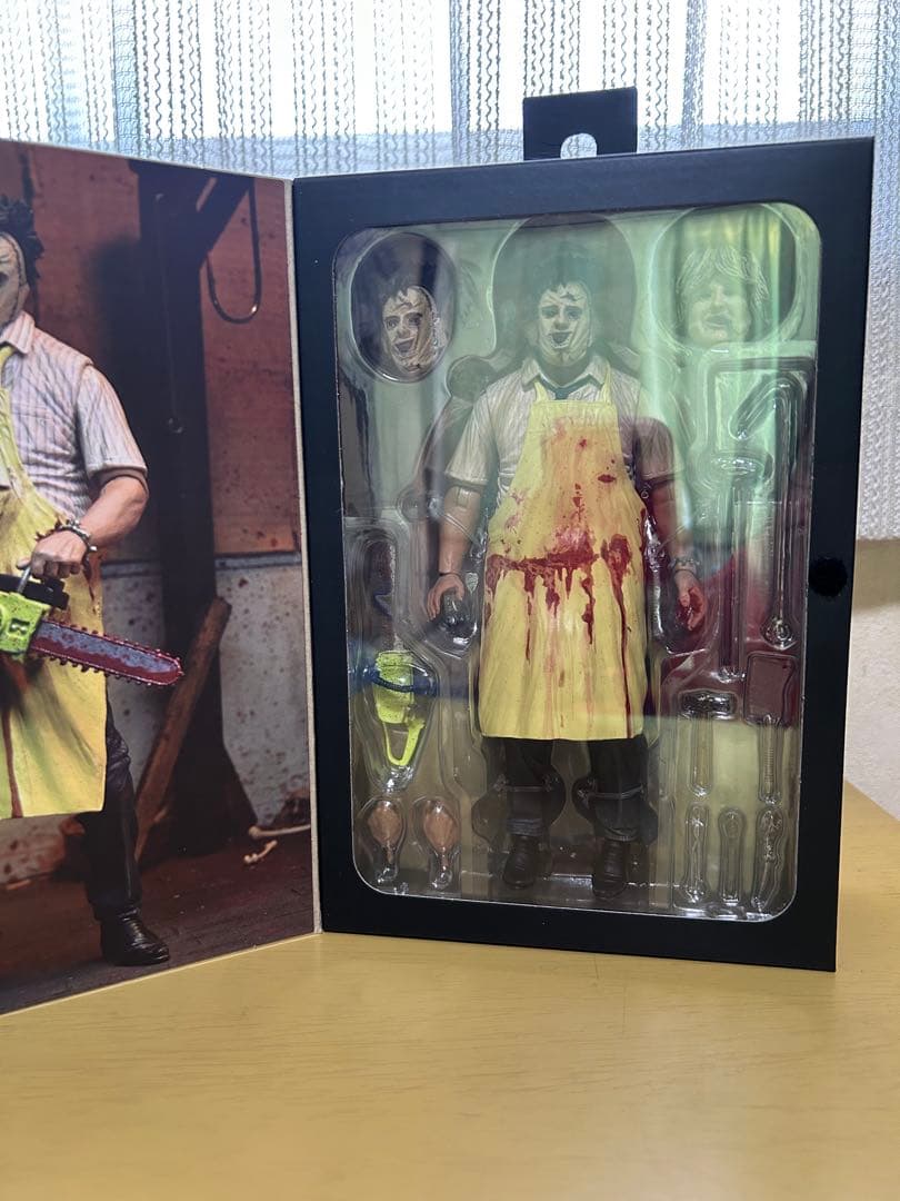 NECA 悪魔のいけにえ　50周年記念　アルティメット　レザーフェイス