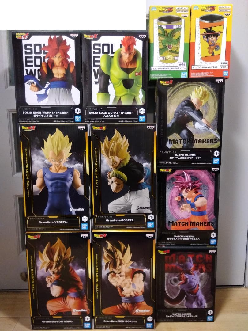 ドラゴンボール　フィギュア9点　タンブラー2点　まとめ売り　新品・未開封