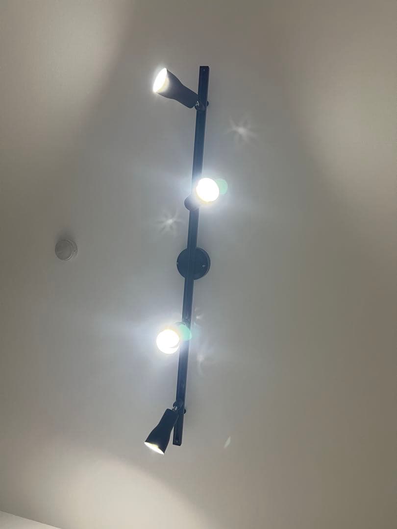 swhich bot電球4つ付き　スポットライトセット