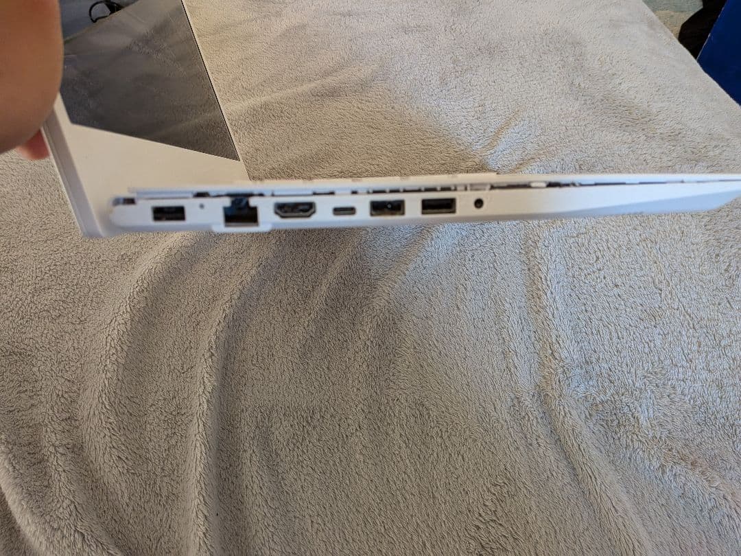 NEC LAVIE N1535/A Ryzen3/8GB/256GB 現状品