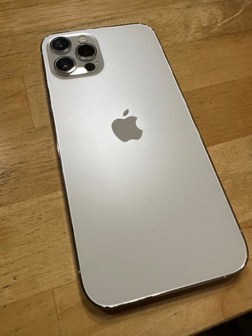 美品‼️iPhone 12pro 256GB シルバー