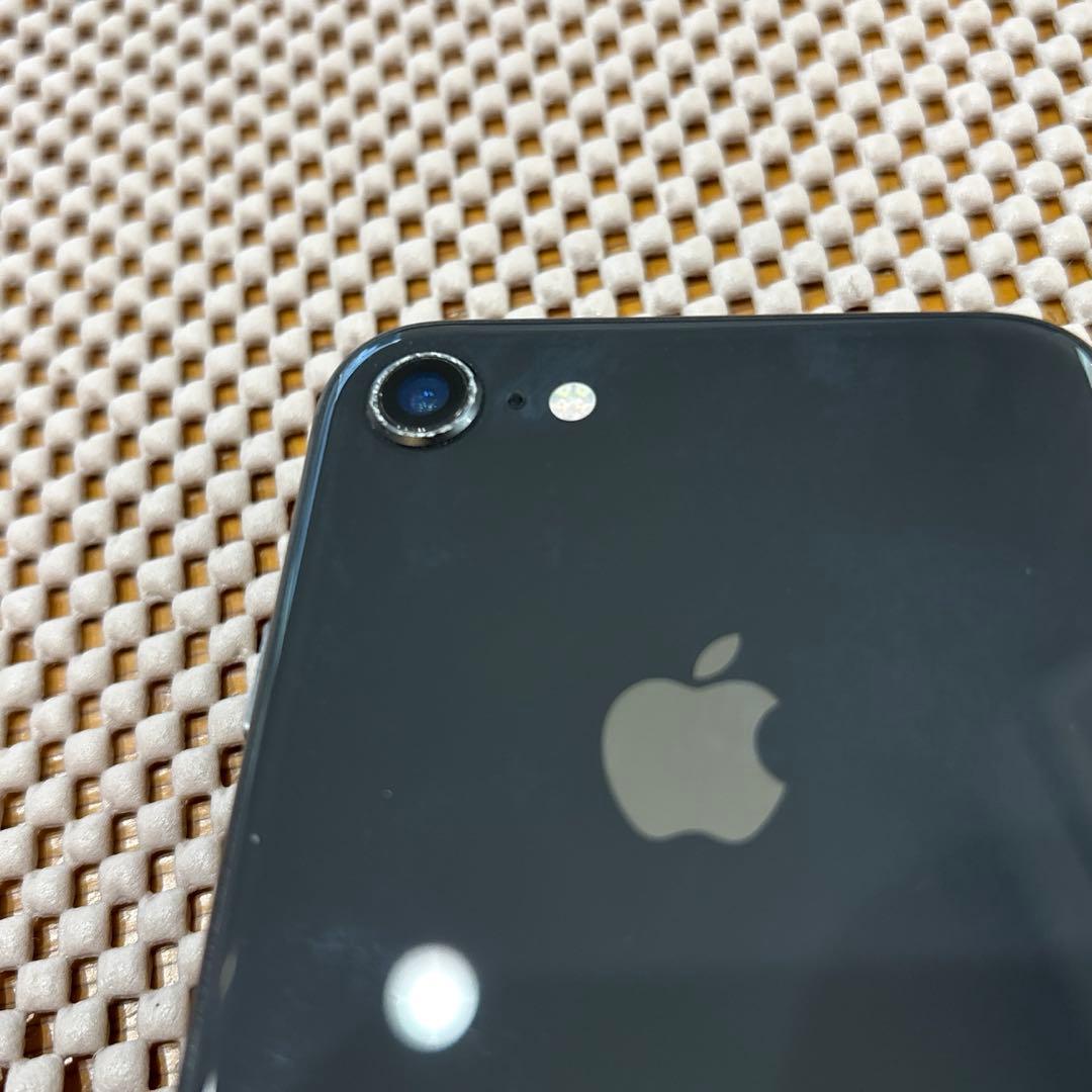 【中古】Apple iPhone8 64GB スペースグレイ