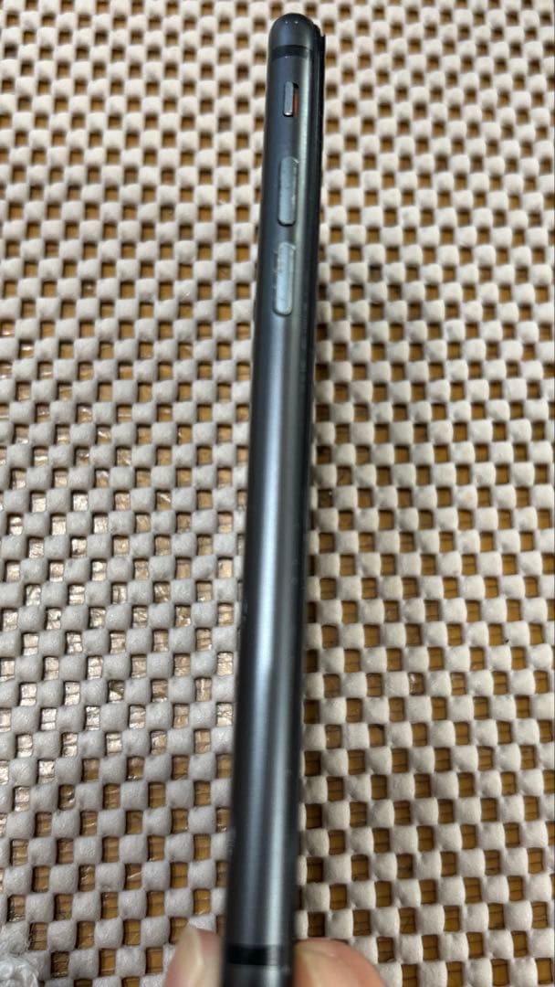 【中古】Apple iPhone8 64GB スペースグレイ