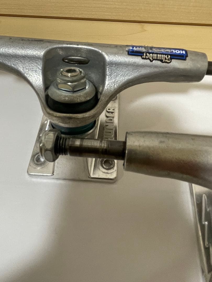 #＊＊様　サンダー　トラック　2個セット