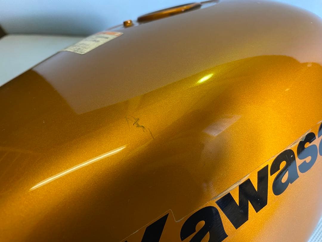 250TR 純正　フューエルタンク　金　キャブ