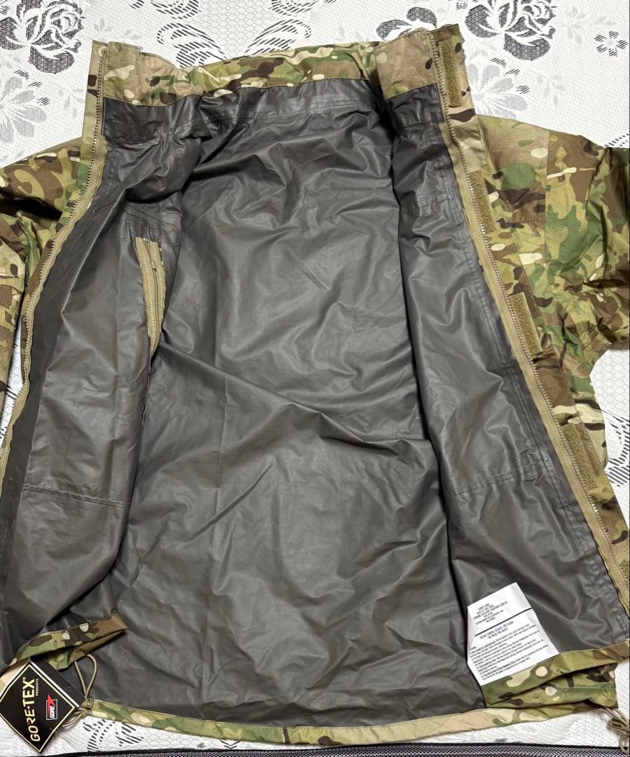米軍実物　新品未使用 LEVEL6GORE-TEX ジャケット　L Lサイズ相当