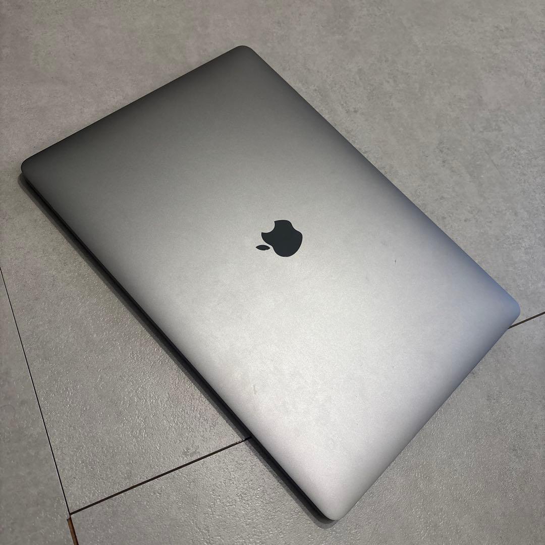 MacBook Pro 2018年/15.4インチ16GB /256GB SSD