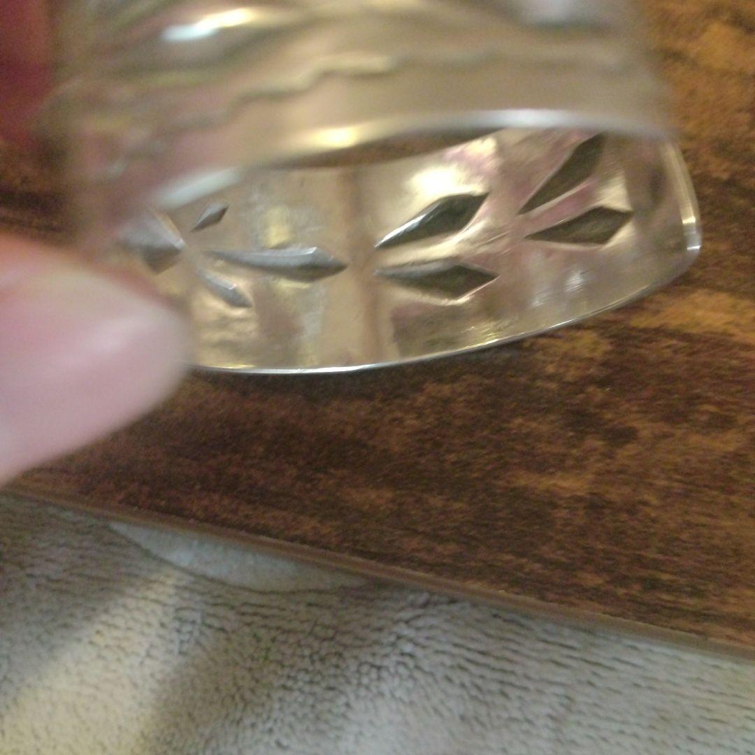 し*ろ様 シルバー エングレーブ バングル 幅約2.5センチ