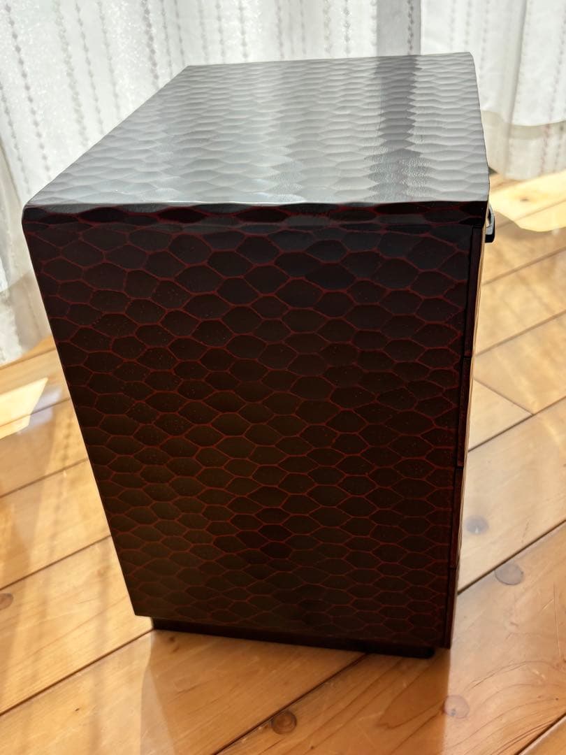 鎌倉彫り　 総柄彫牡丹　三ツ引き　箪笥　収納箱　日本製　伝統工芸品　木製