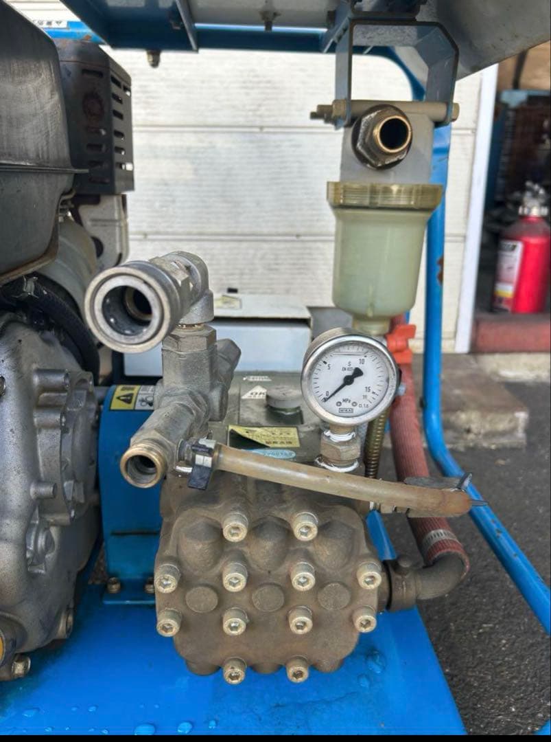 KL3★強い★ツルミ鶴見製作所エンジン式高圧洗浄機　多水量型　HPJ-680ES