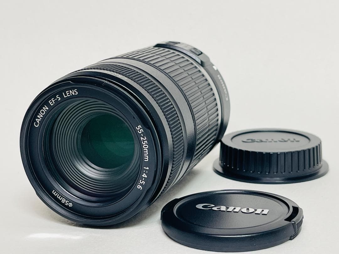 美品☘️ キャノン EF-S 55-250mm IS F4-5.6 望遠レンズ