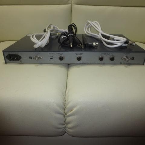 TOA WT-852 ダイバーシティワイヤレスチューナー 2チャンネル①【固定