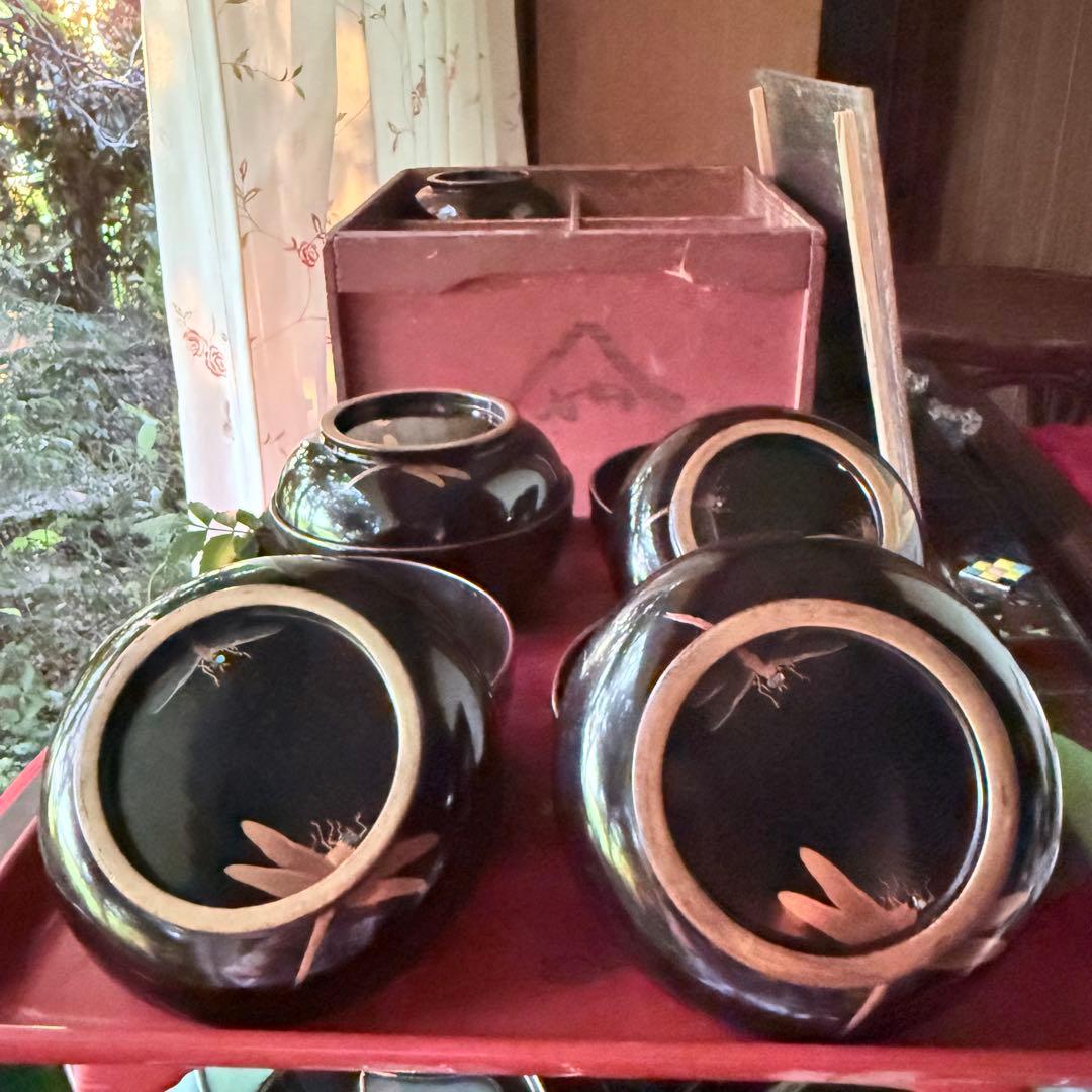 Y様へ感謝お嫁入‼️JAPAN螺鈿蒔絵『蜻蛉かげろう＆菊＆木蓮』真塗金縁吸物椀3客