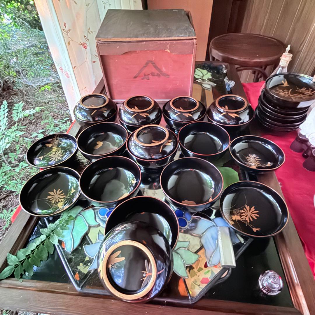 Y様へ感謝お嫁入‼️JAPAN螺鈿蒔絵『蜻蛉かげろう＆菊＆木蓮』真塗金縁吸物椀3客