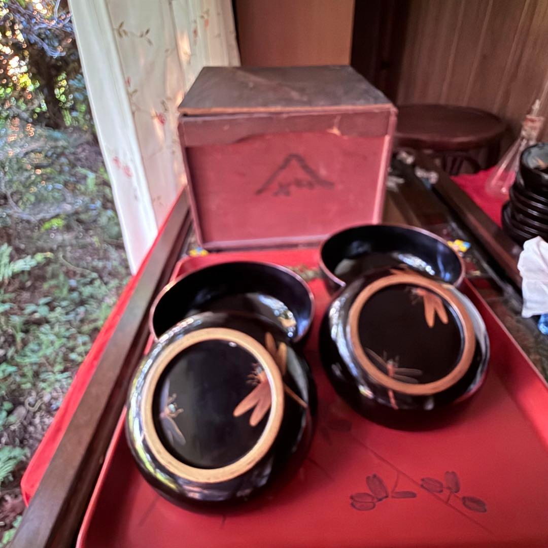 Y様へ感謝お嫁入‼️JAPAN螺鈿蒔絵『蜻蛉かげろう＆菊＆木蓮』真塗金縁吸物椀3客