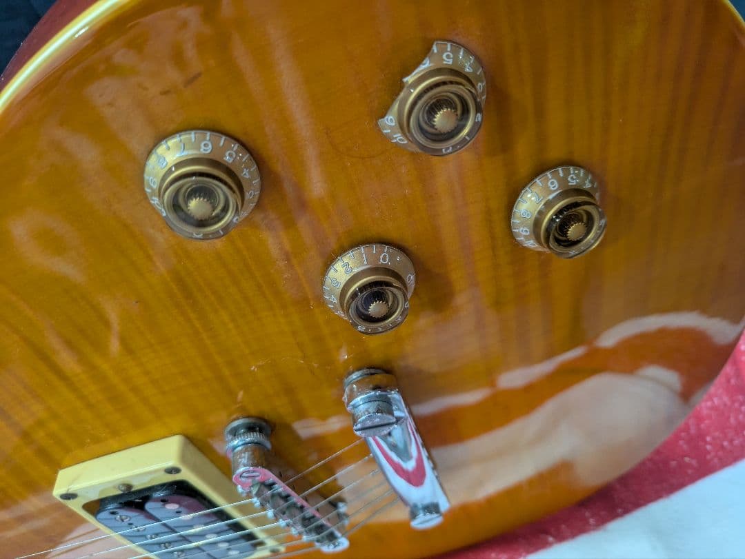 レスポールタイプ　ダンカンデザインピックアップ付き