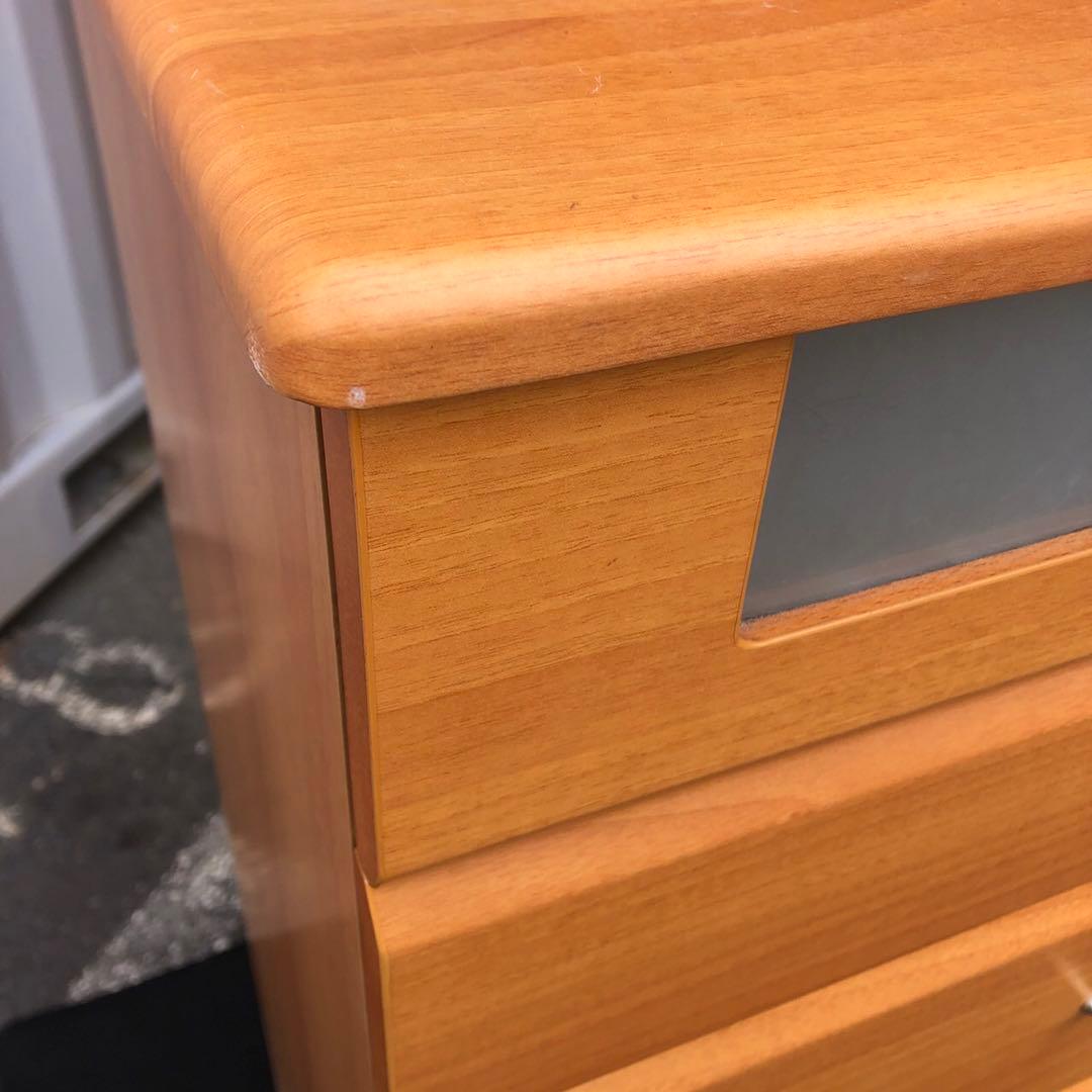 ナチュラルウッド 6段キャビネット ガラス窓付き