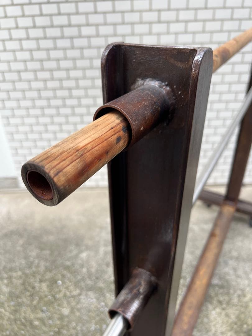 Tバー・アンティーク風ディスプレイラック