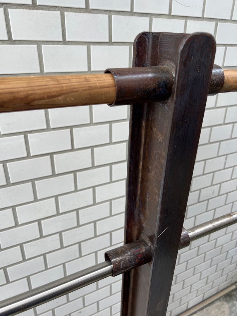 Tバー・アンティーク風ディスプレイラック