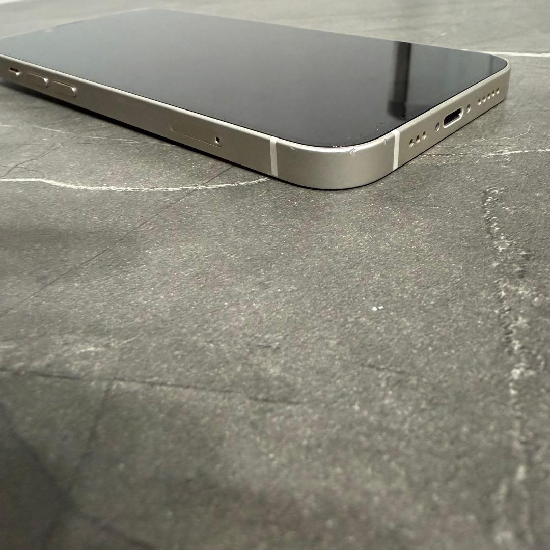 Apple iPhone13 128GB スターライト