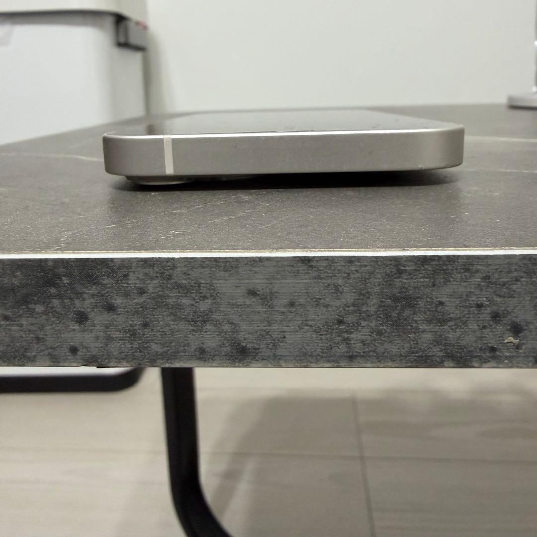 Apple iPhone13 128GB スターライト