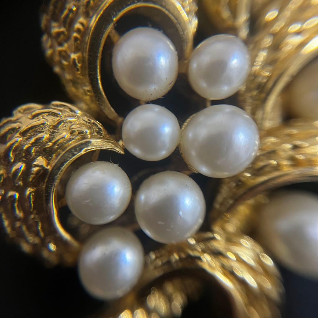 TRIFARI 1950年代 ゴールドトーン パール ブローチ