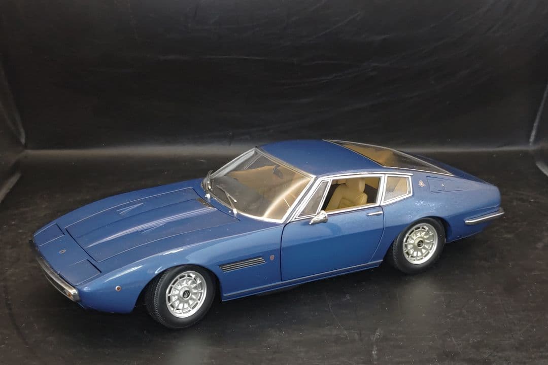 ミニカー minichamps maserati ghibli.1969