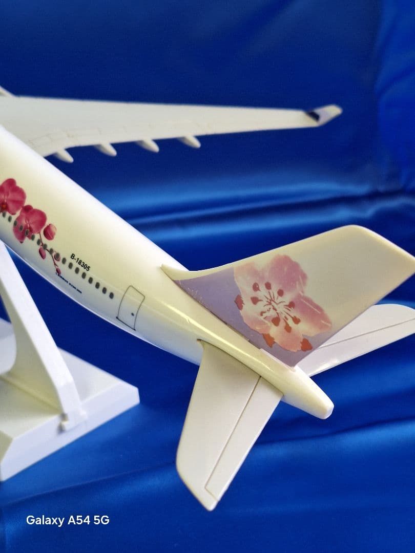 中華航空／A330-300「台湾胡蝶蘭彩檜飛機記念」モデル／新品
