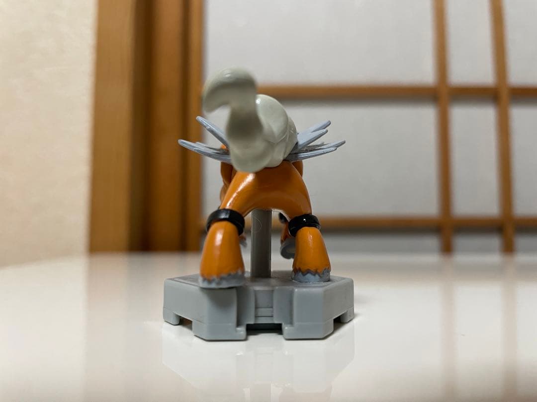 ポケットモンスター　限定モンコレプラス エンテイ 色ちがい　非売品(懸賞商品)