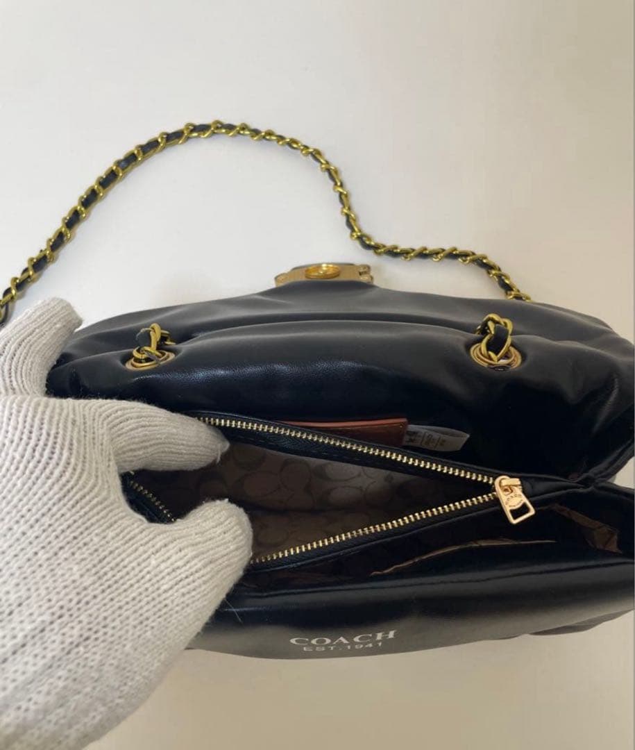 COACH 黒 キルティング ショルダーバッグ