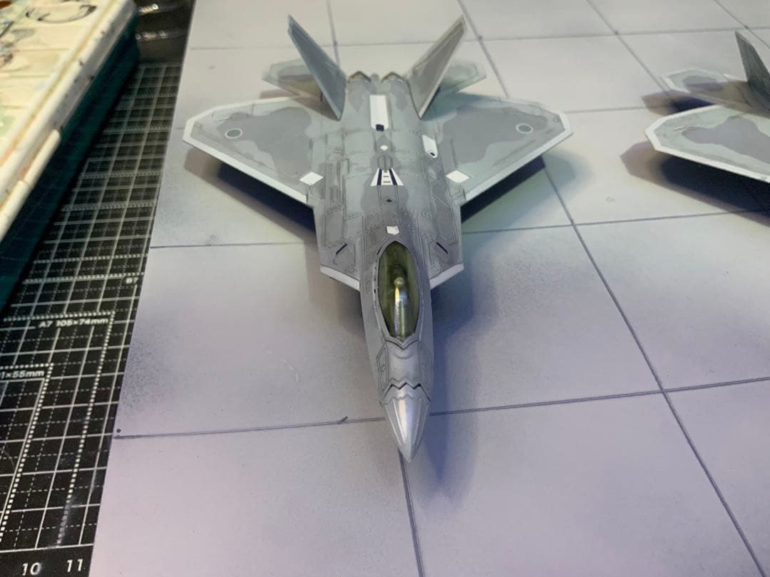 プラッツ製1/144スケールF22ラプター航空自衛隊仕様