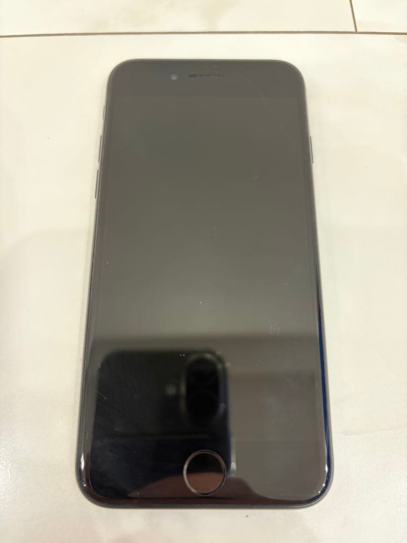 IPhone SE 第3世代 ブラック SIMフリー バッテリー 非純正品 箱無